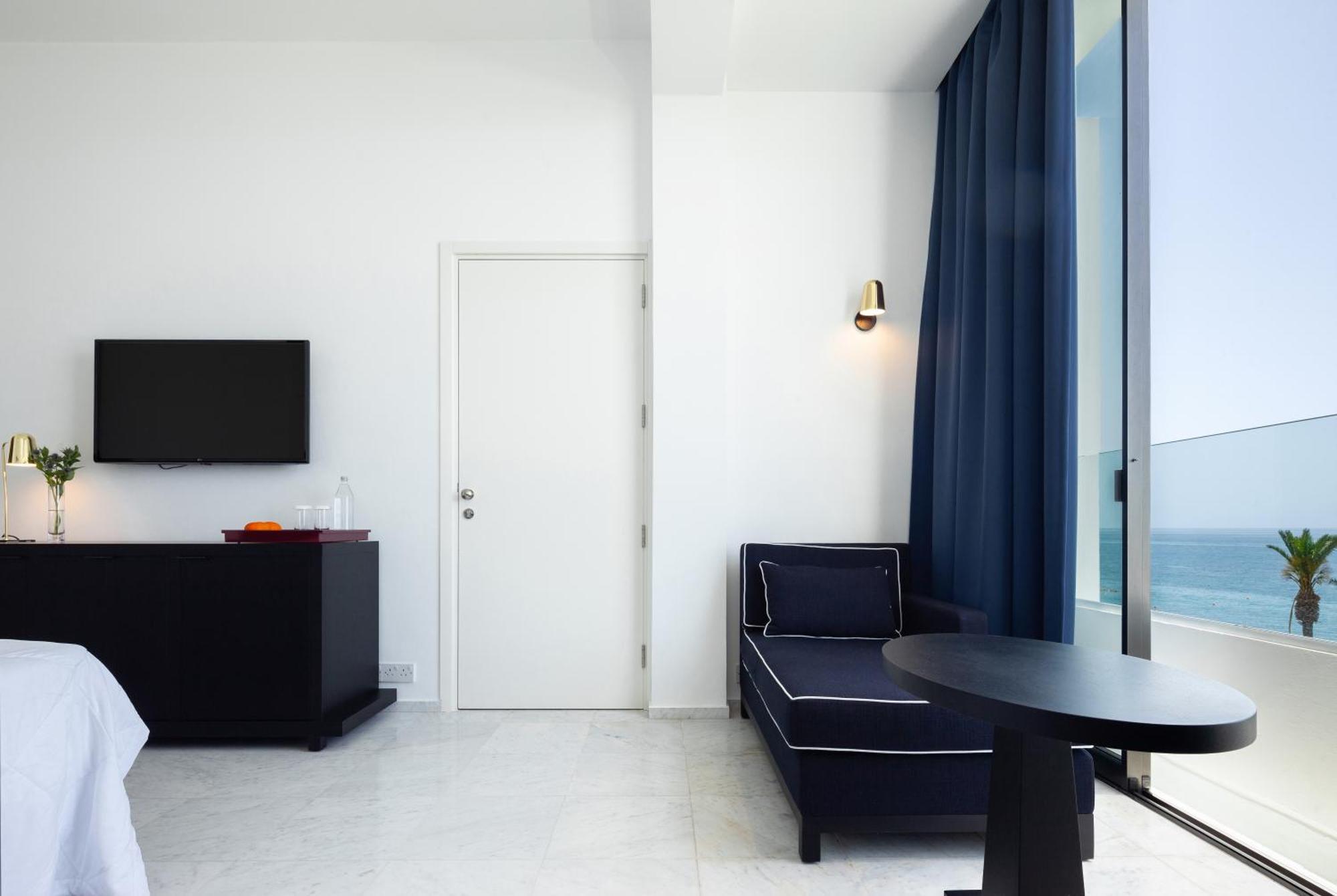 Almyra Hotel Paphos Exterior photo